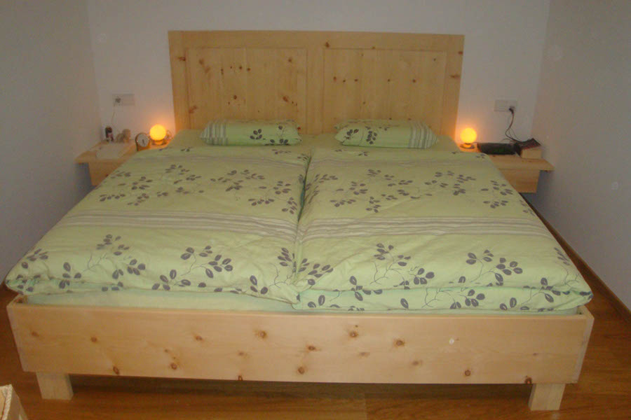 moebeltischlerei-walch-kloesterle-vorarlberg-Zirbenbett-2