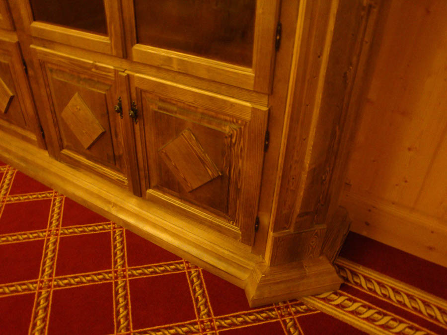 moebeltischlerei-walch-kloesterle-vorarlberg-Buecherschrank-2