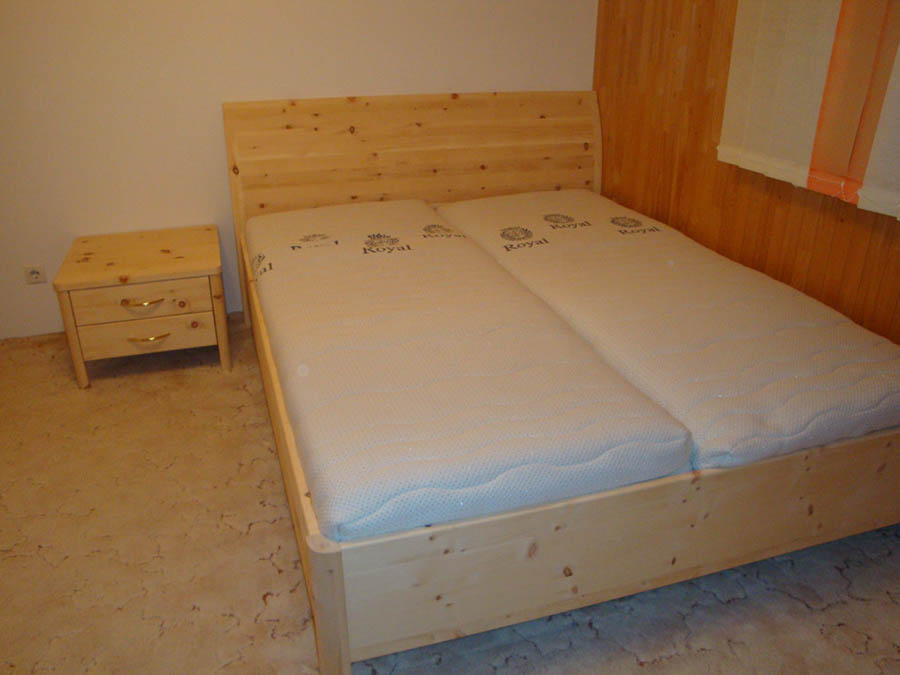moebeltischlerei-walch-kloesterle-vorarlberg-Zirbenbett-1